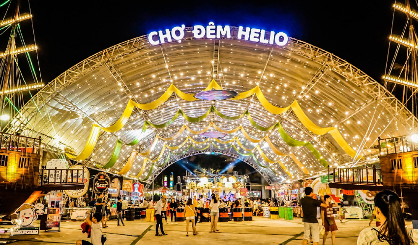 Helio Night Market